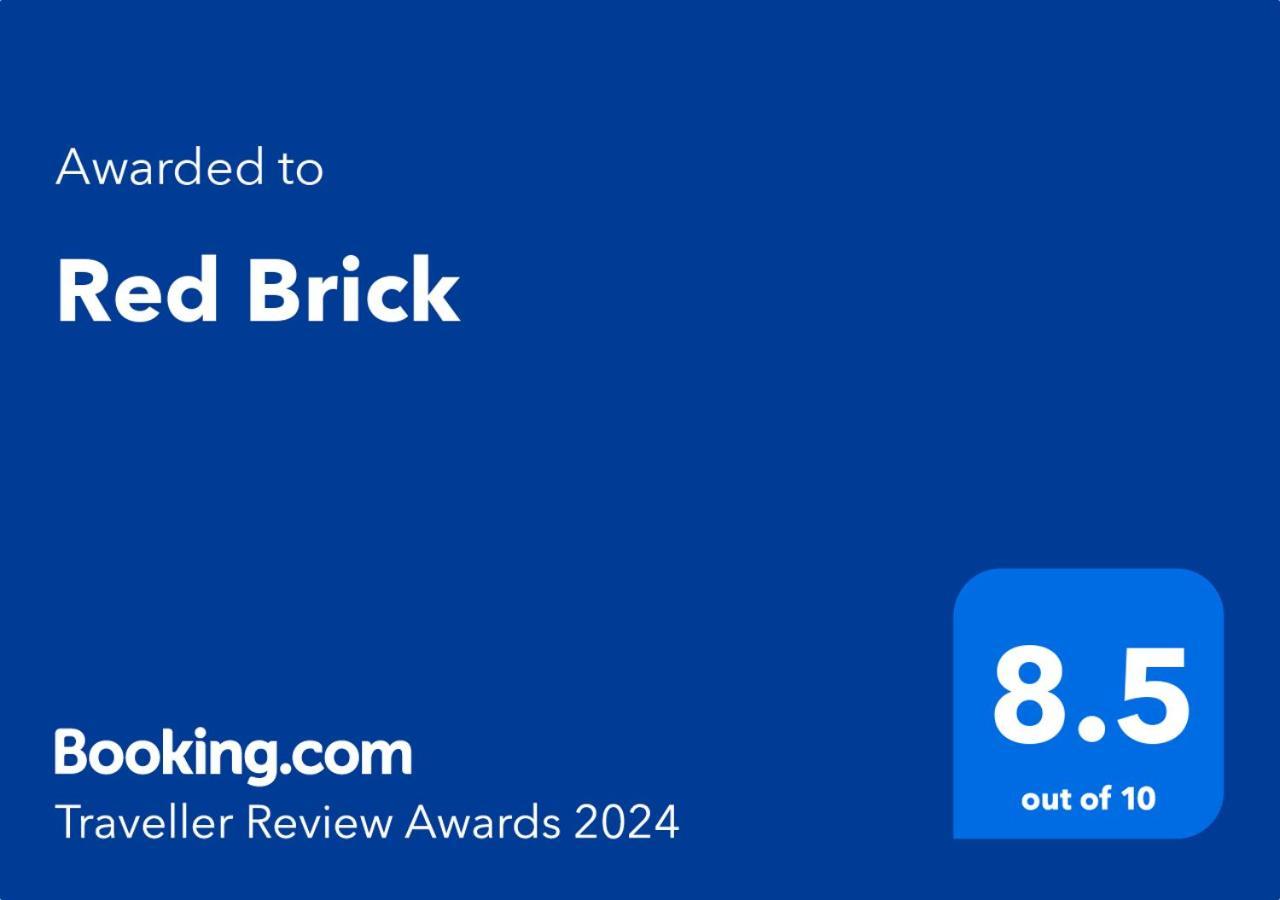 بيت شباب Red Brick شيانغ ماي المظهر الخارجي الصورة